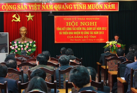 Kiểm tra, giám sát phục vụ đại hội Đảng 
